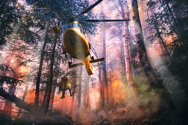 helicopter-548421_640